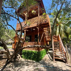 3* Hotel New Cabañas El Refugio By The Spot
