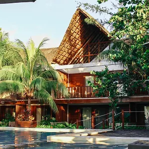 4* Hotel Caracol